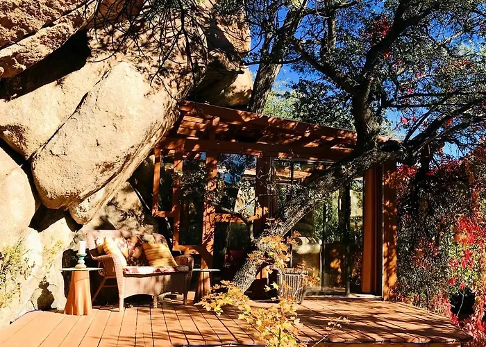 Dom wakacyjny Rejuvenating Tree House Getaway With Pool Access In Prescott, Arizona
