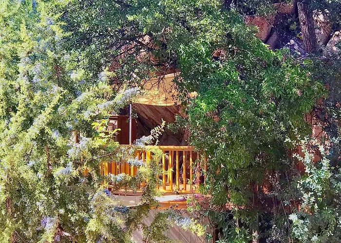 Rejuvenating Tree House Getaway With Pool Access In Prescott, Arizona Dom wakacyjny