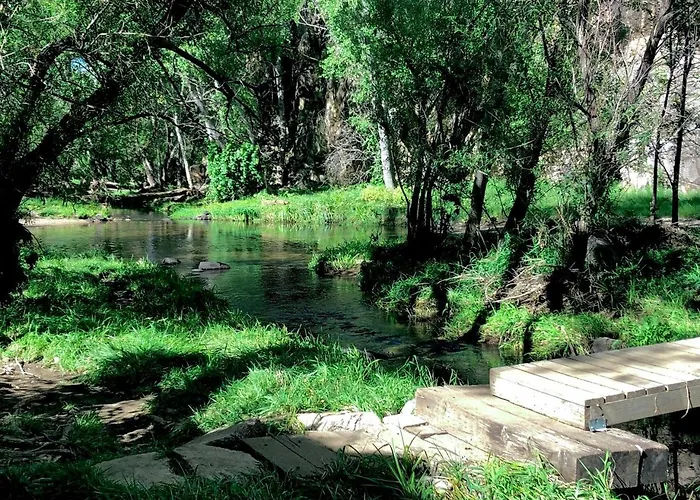Rejuvenating Tree House Getaway With Pool Access In Prescott, Arizona Dom wakacyjny