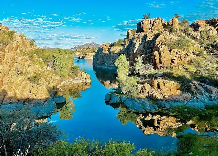 Dom wakacyjny Rejuvenating Tree House Getaway With Pool Access In Prescott, Arizona